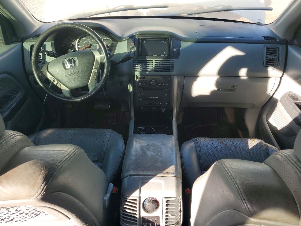 2005 HONDA PILOT EXL photo 8