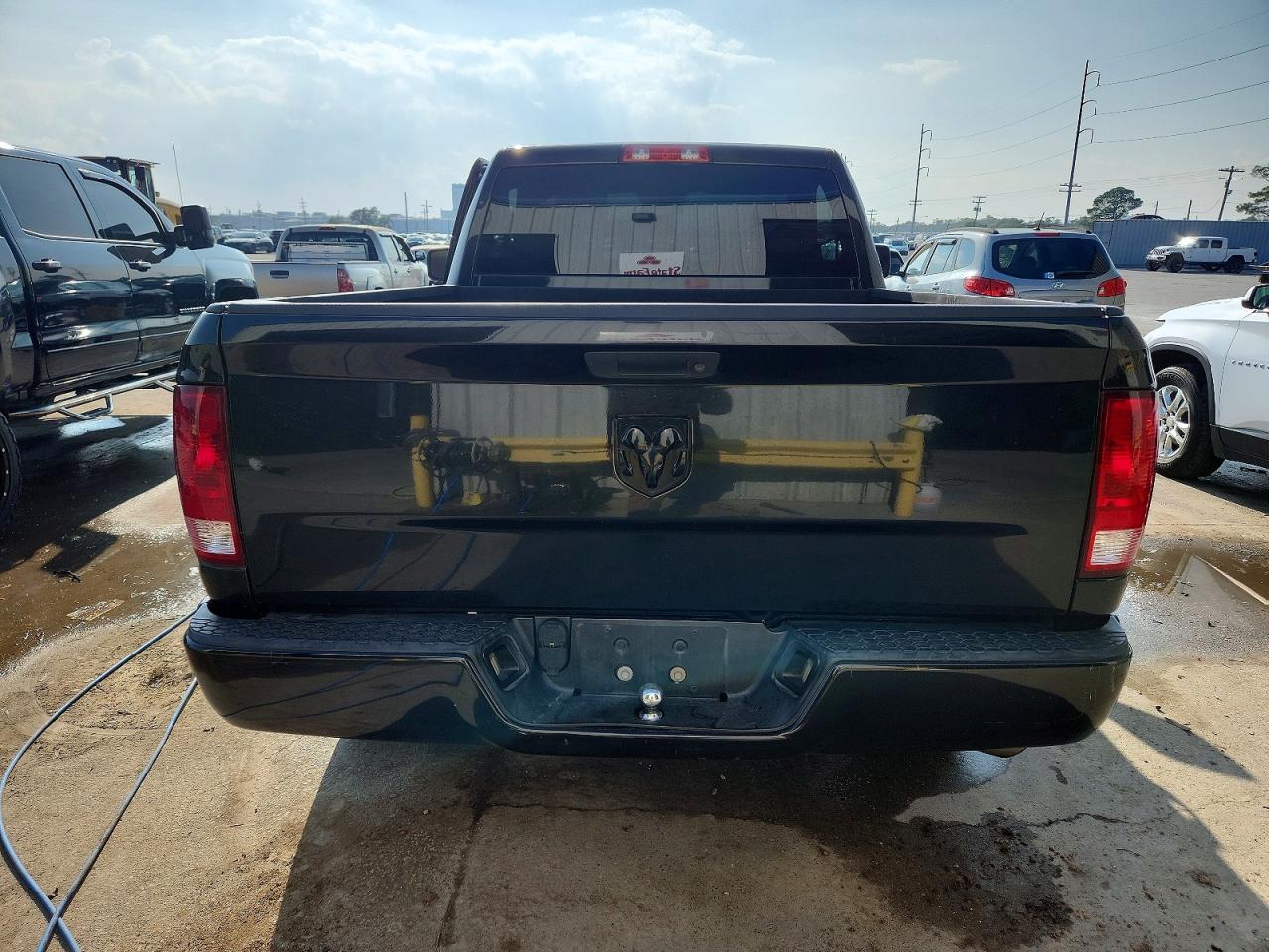 2017 RAM 1500 ST photo 6