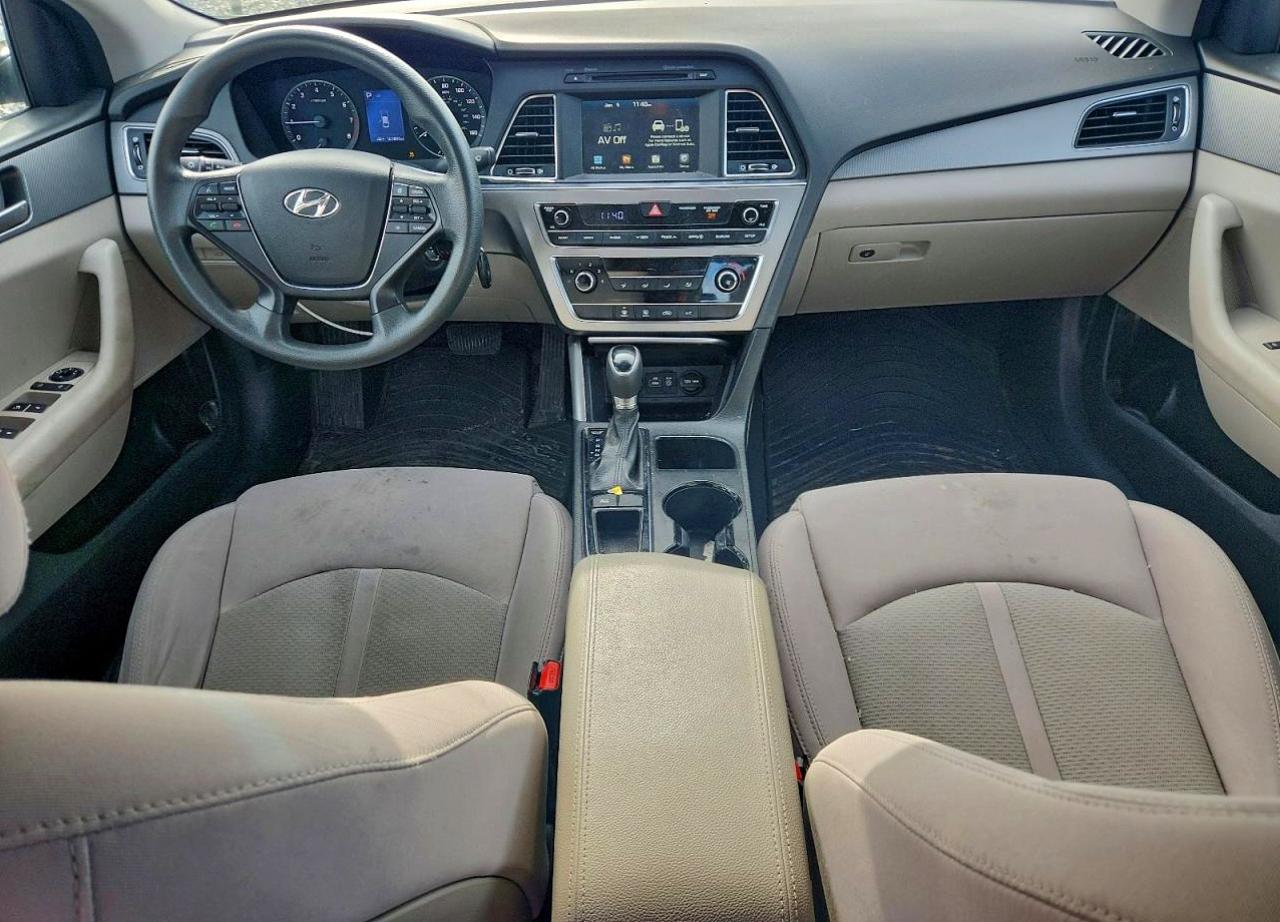 2017 HYUNDAI SONATA SE photo 8