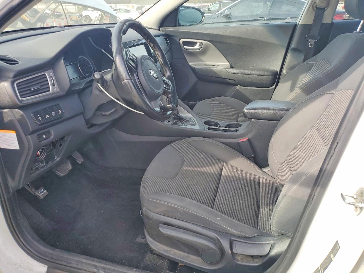 2018 KIA NIRO FE photo 7