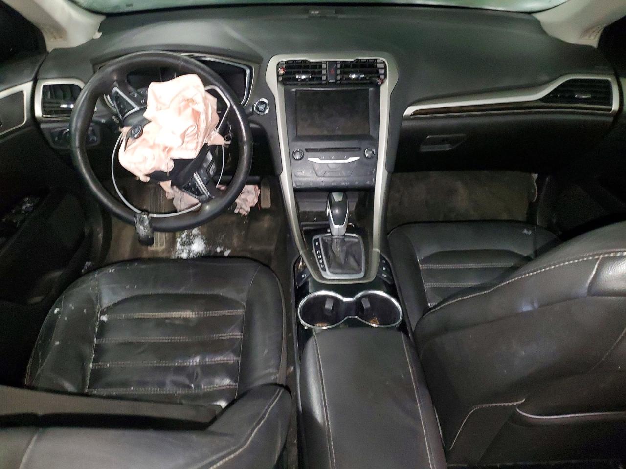 2014 FORD FUSION SE PHEV photo 22