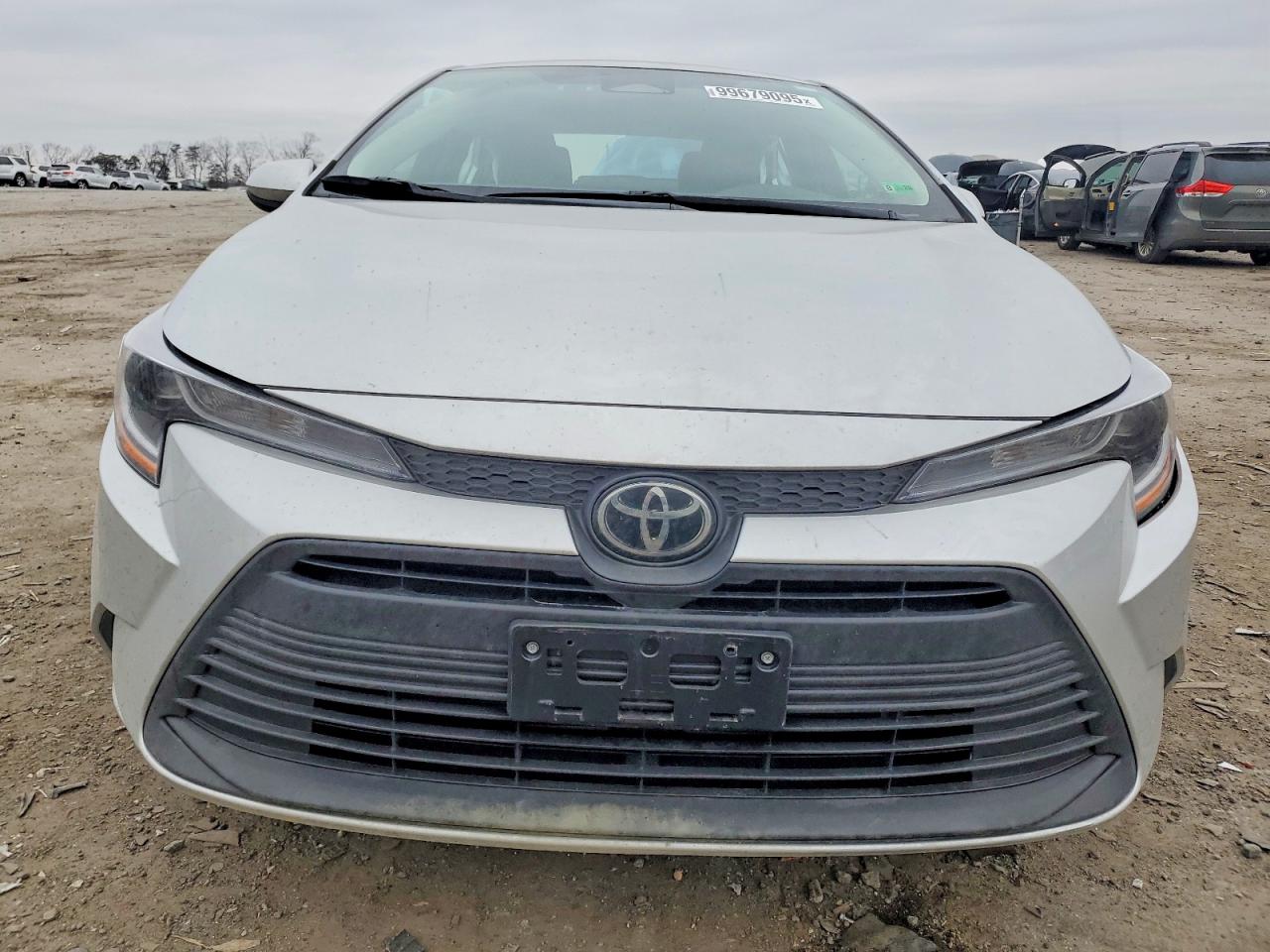2025 TOYOTA COROLLA LE photo 5