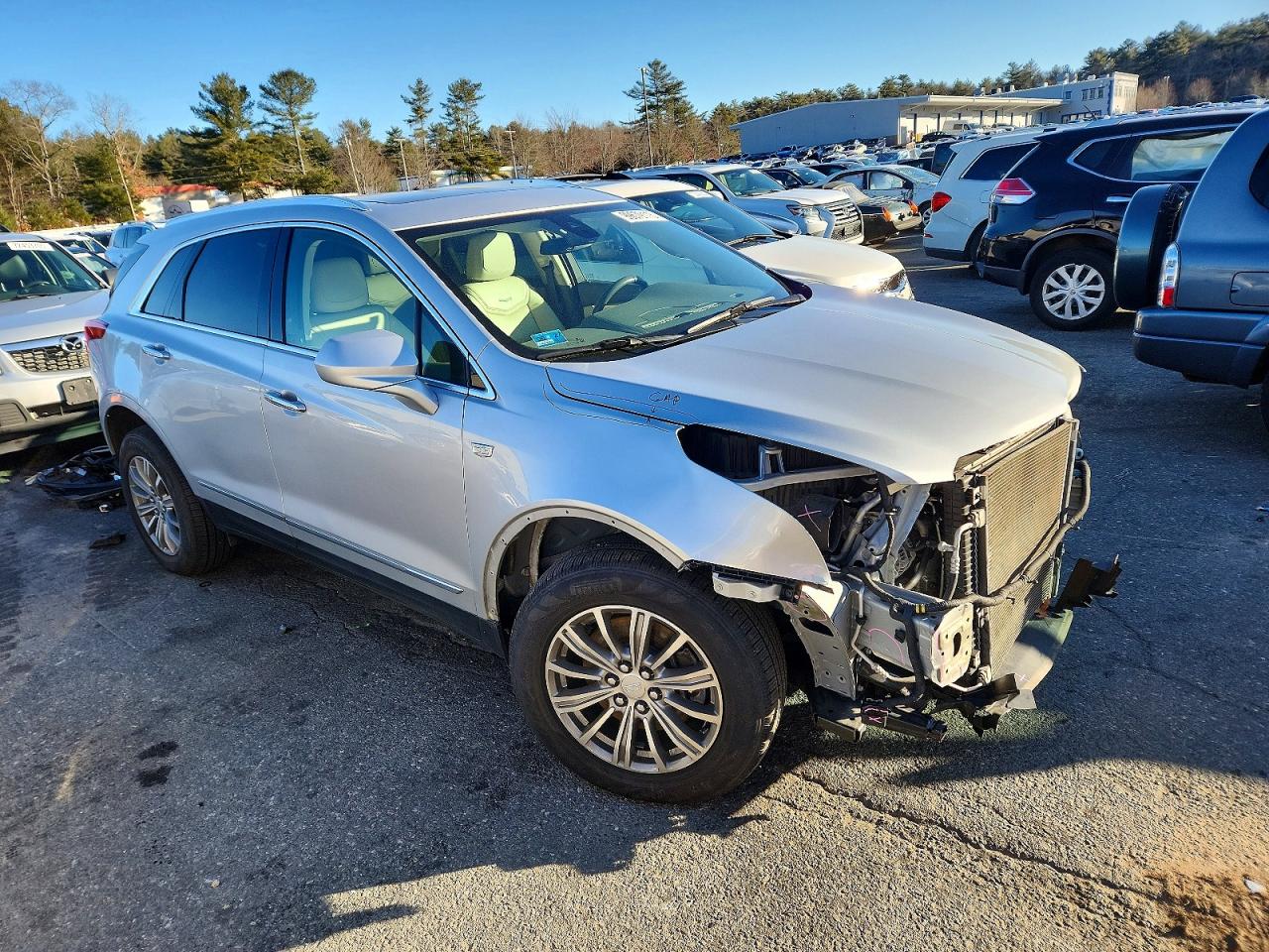 2019 CADILLAC XT5 LUXURY photo 4