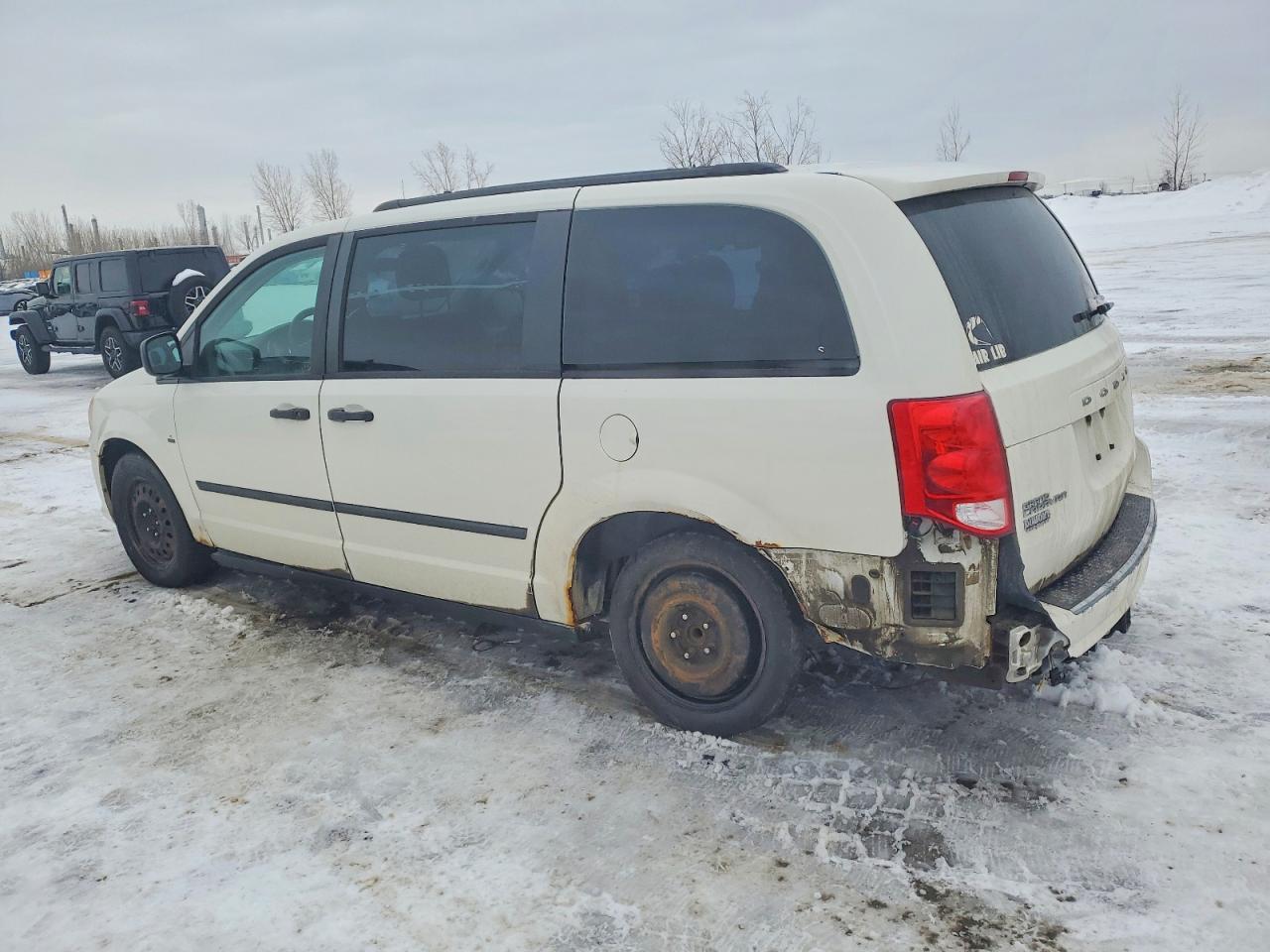 2013 DODGE GRAND CARAVAN SE photo 2