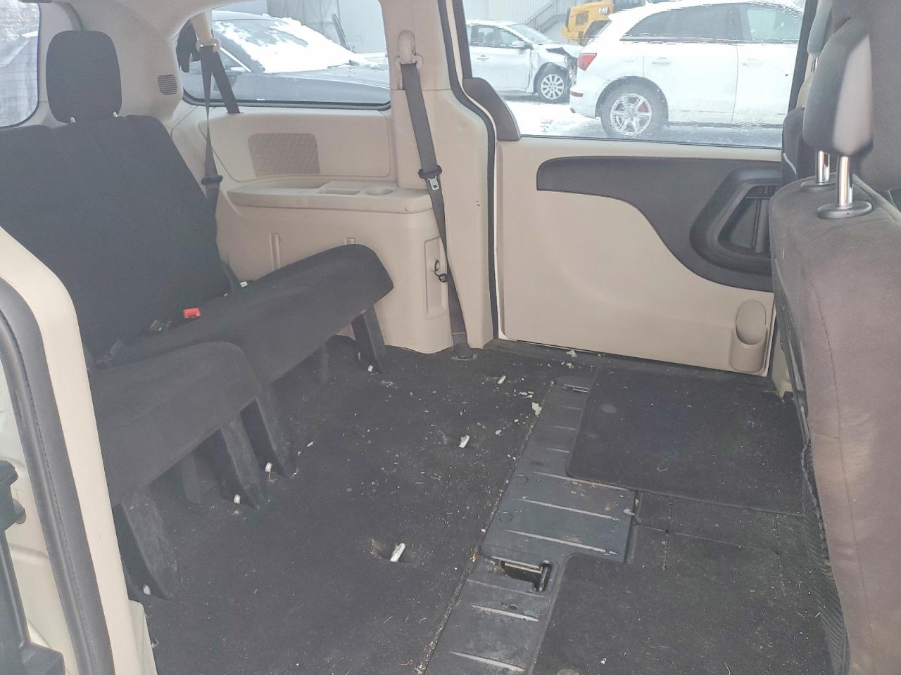 2013 DODGE GRAND CARAVAN SE photo 11