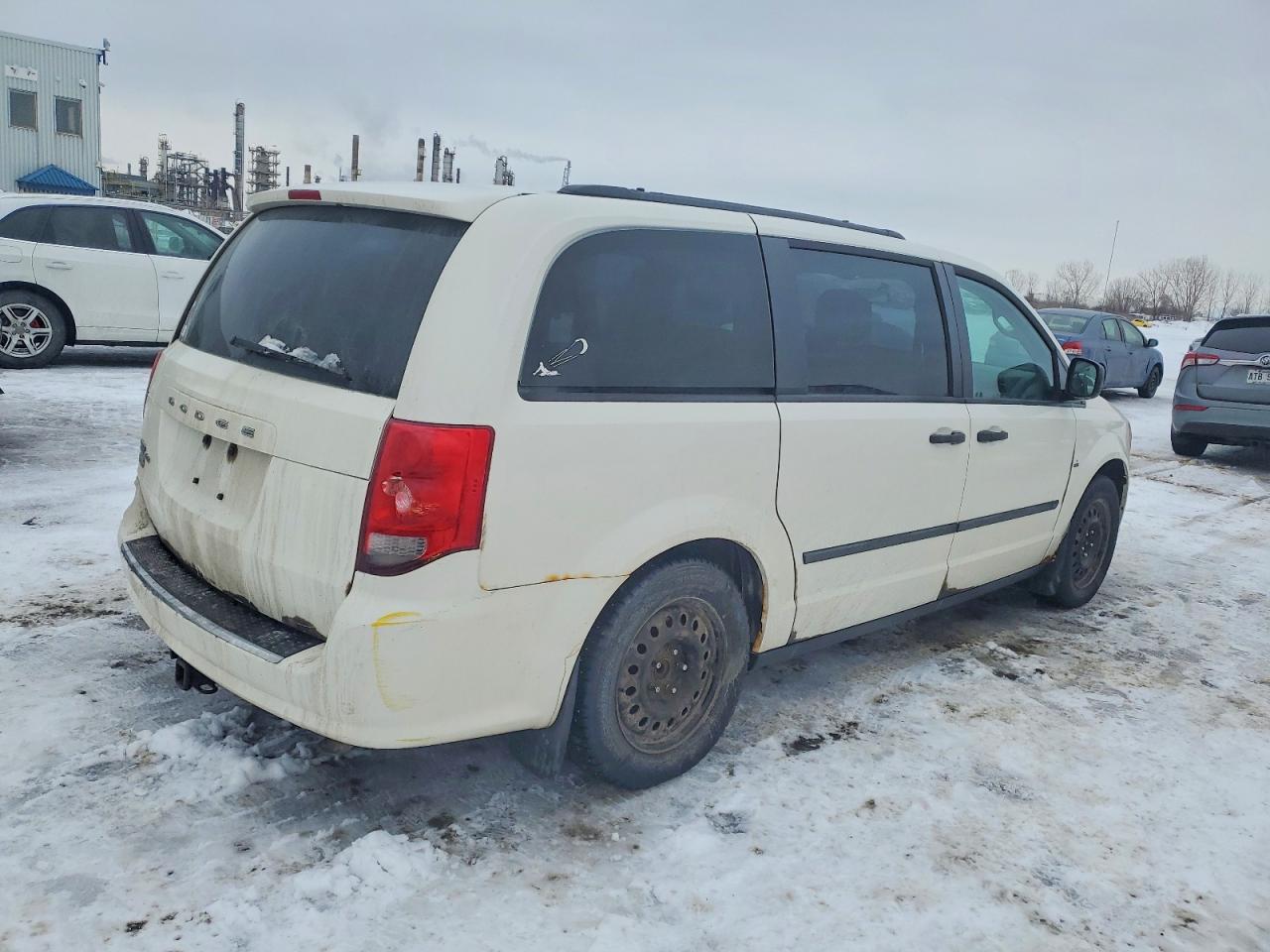 2013 DODGE GRAND CARAVAN SE photo 3