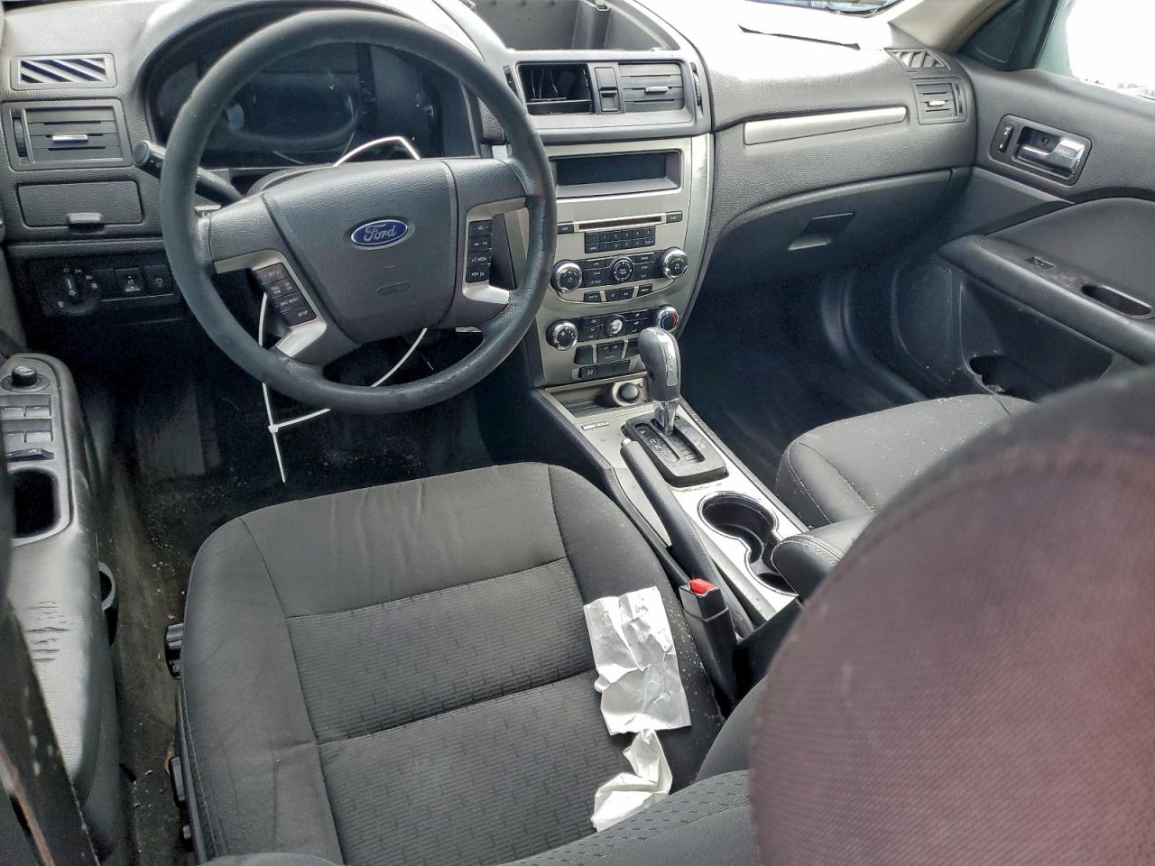 2011 FORD FUSION SE photo 8