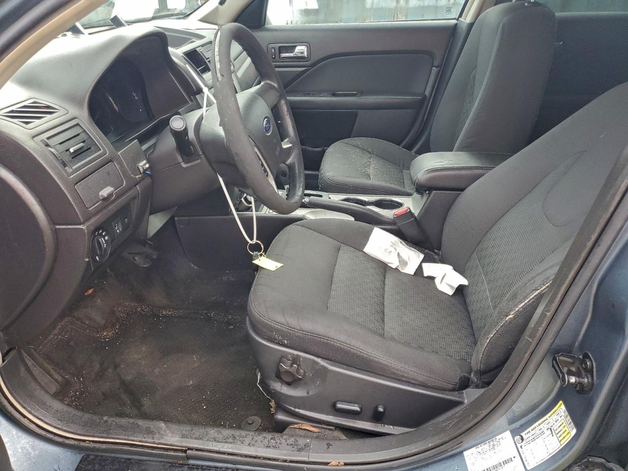 2011 FORD FUSION SE photo 7