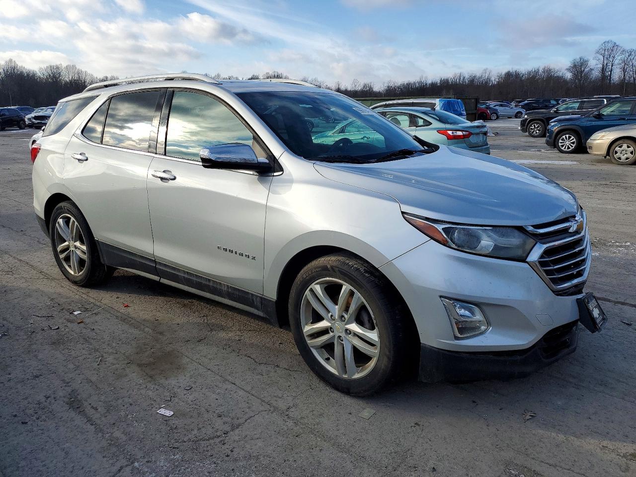 2018 CHEVROLET EQUINOX PREMIER photo 4