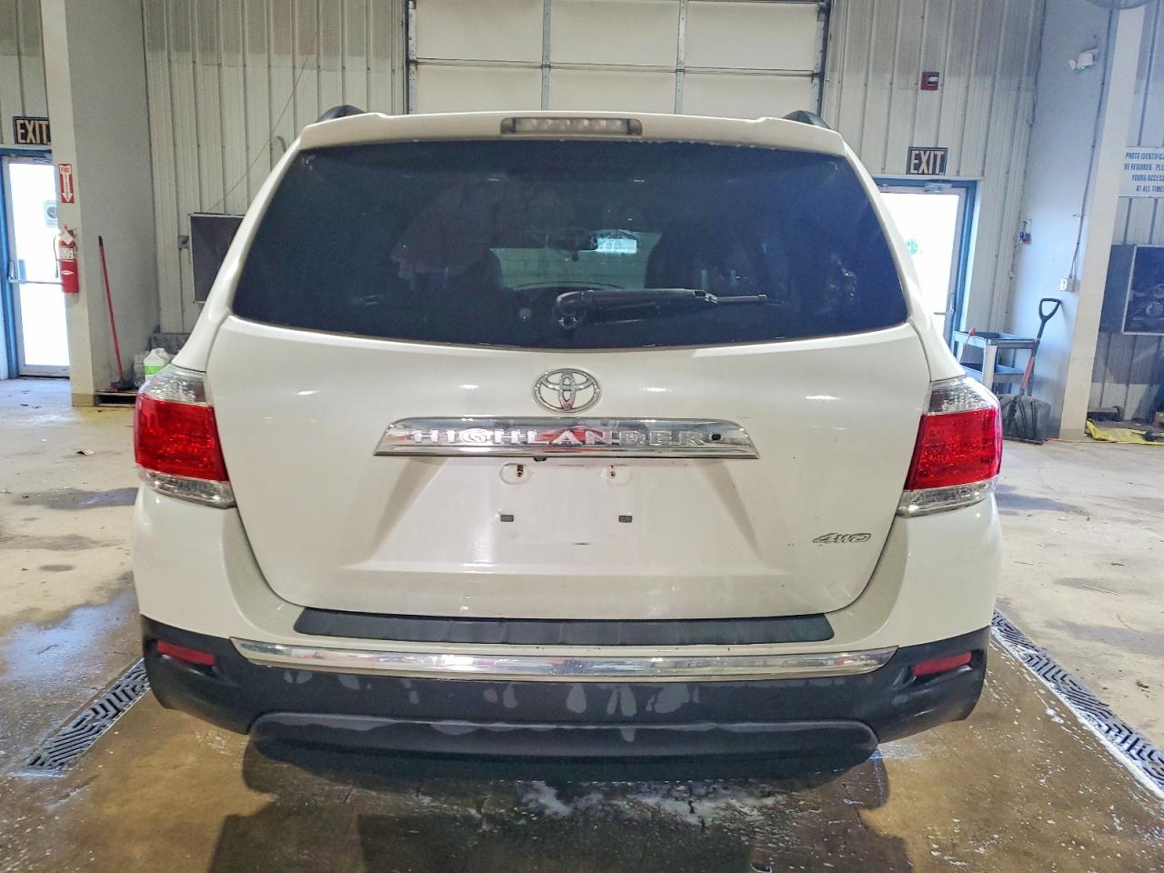 2013 TOYOTA HIGHLANDER LIMITED photo 6