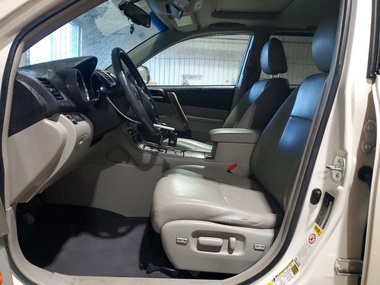 2013 TOYOTA HIGHLANDER LIMITED photo 7