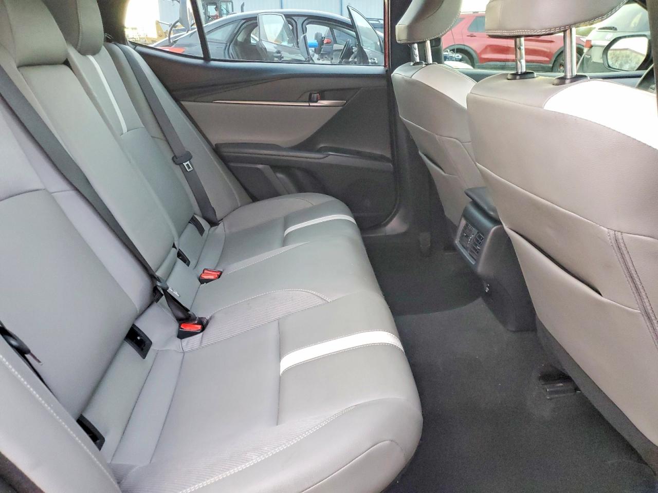 2025 TOYOTA CAMRY XSE photo 10