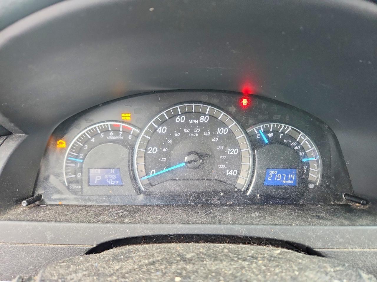 2012 TOYOTA CAMRY SE photo 9