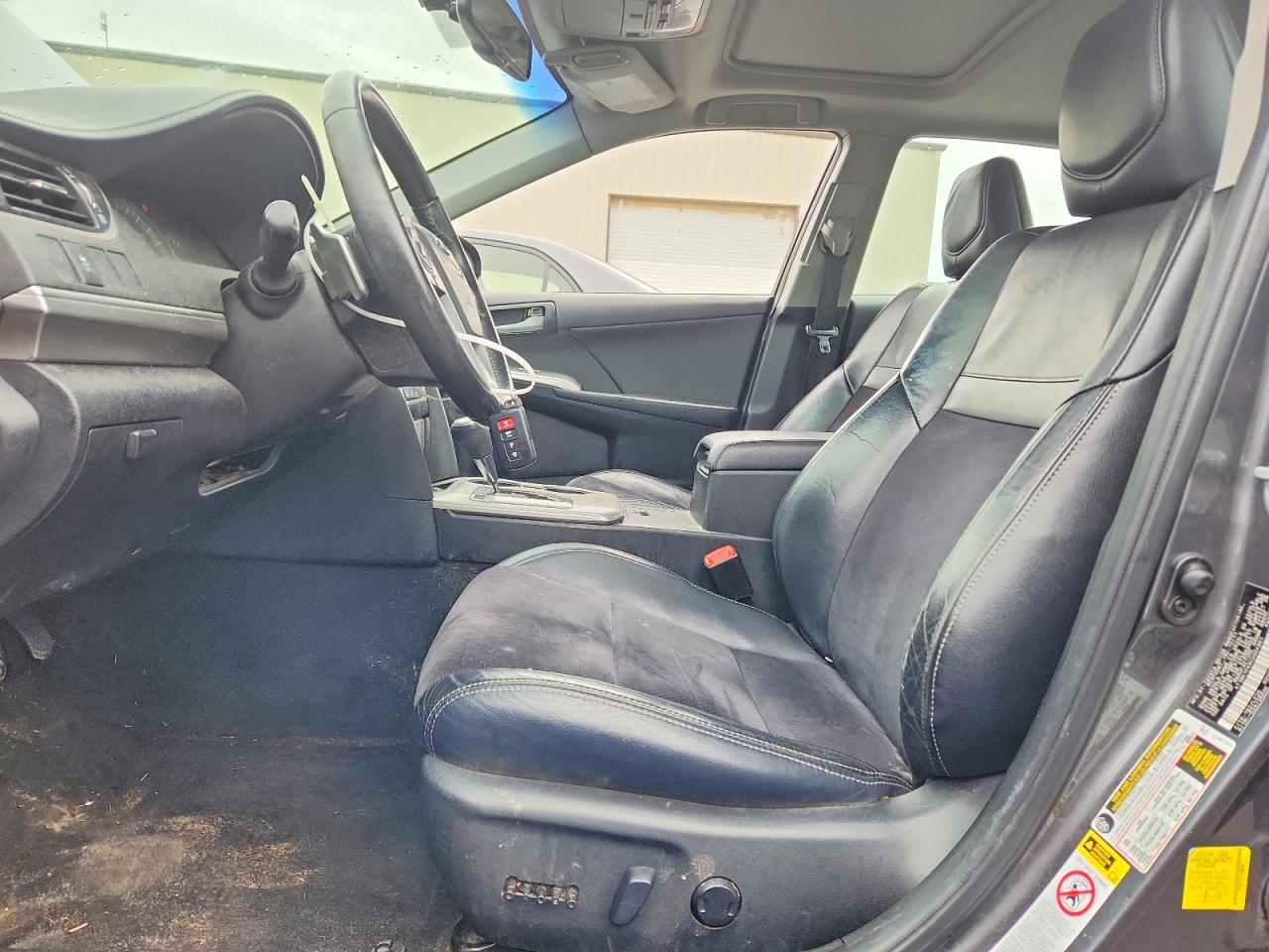 2012 TOYOTA CAMRY SE photo 7