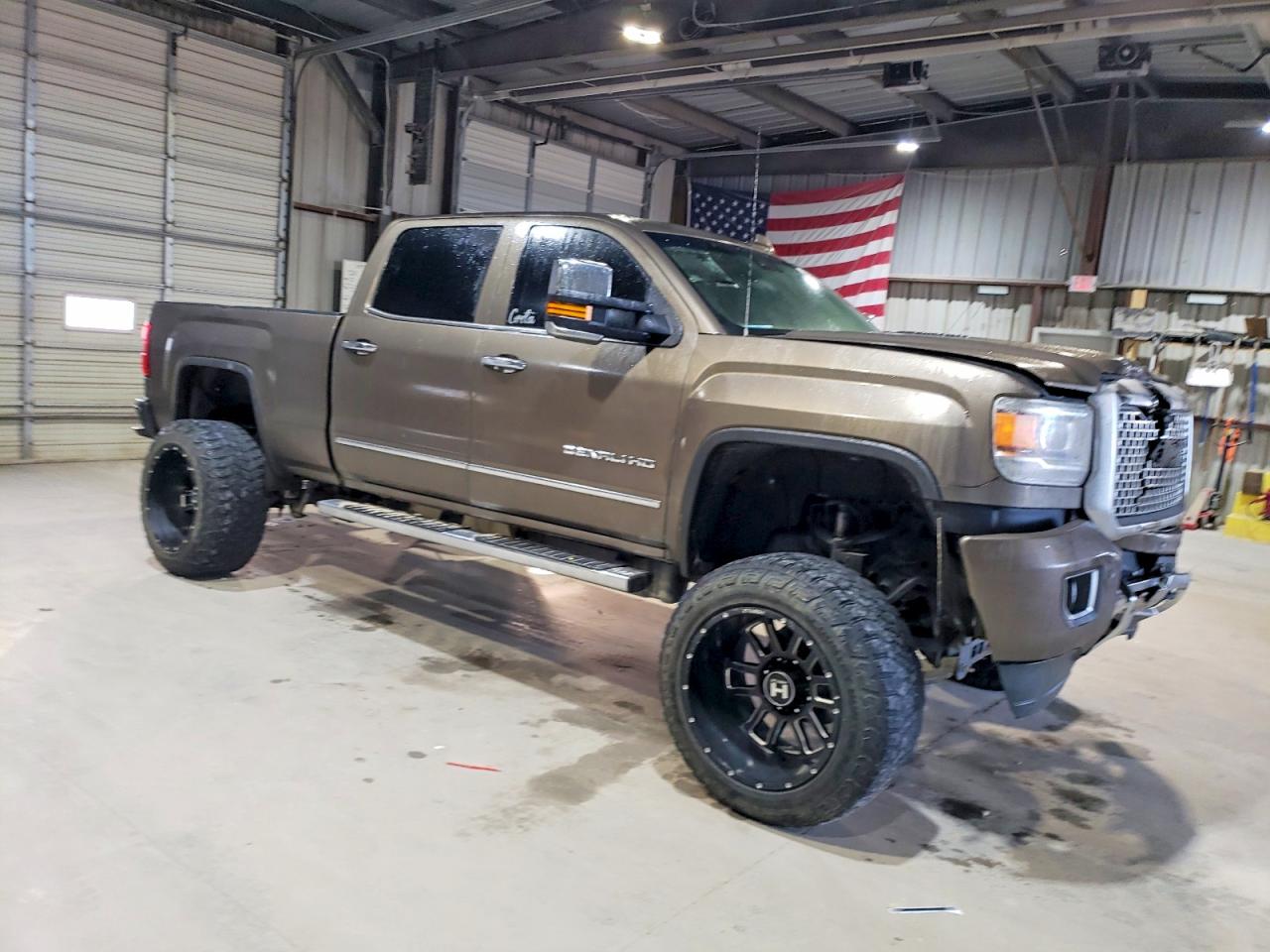 2015 GMC SIERRA K2500 DENALI photo 4