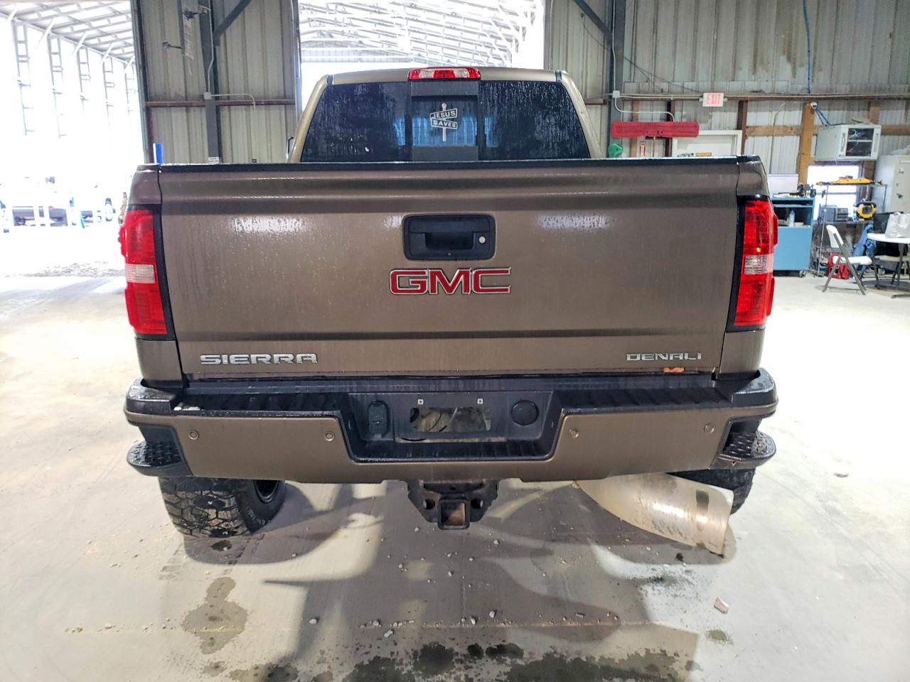 2015 GMC SIERRA K2500 DENALI photo 6