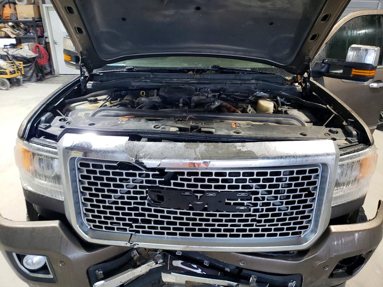 2015 GMC SIERRA K2500 DENALI photo 11