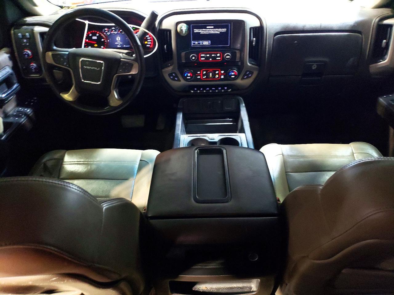 2015 GMC SIERRA K2500 DENALI photo 8