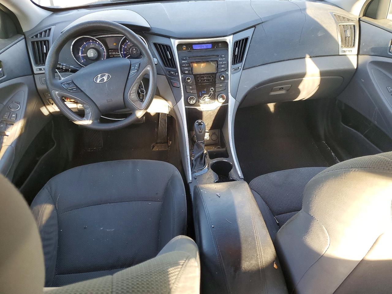 2013 HYUNDAI SONATA GLS photo 8