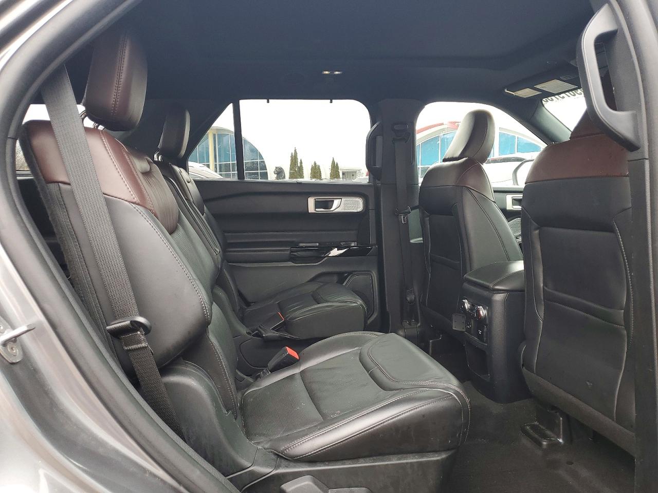 2021 FORD EXPLORER PLATINUM photo 11