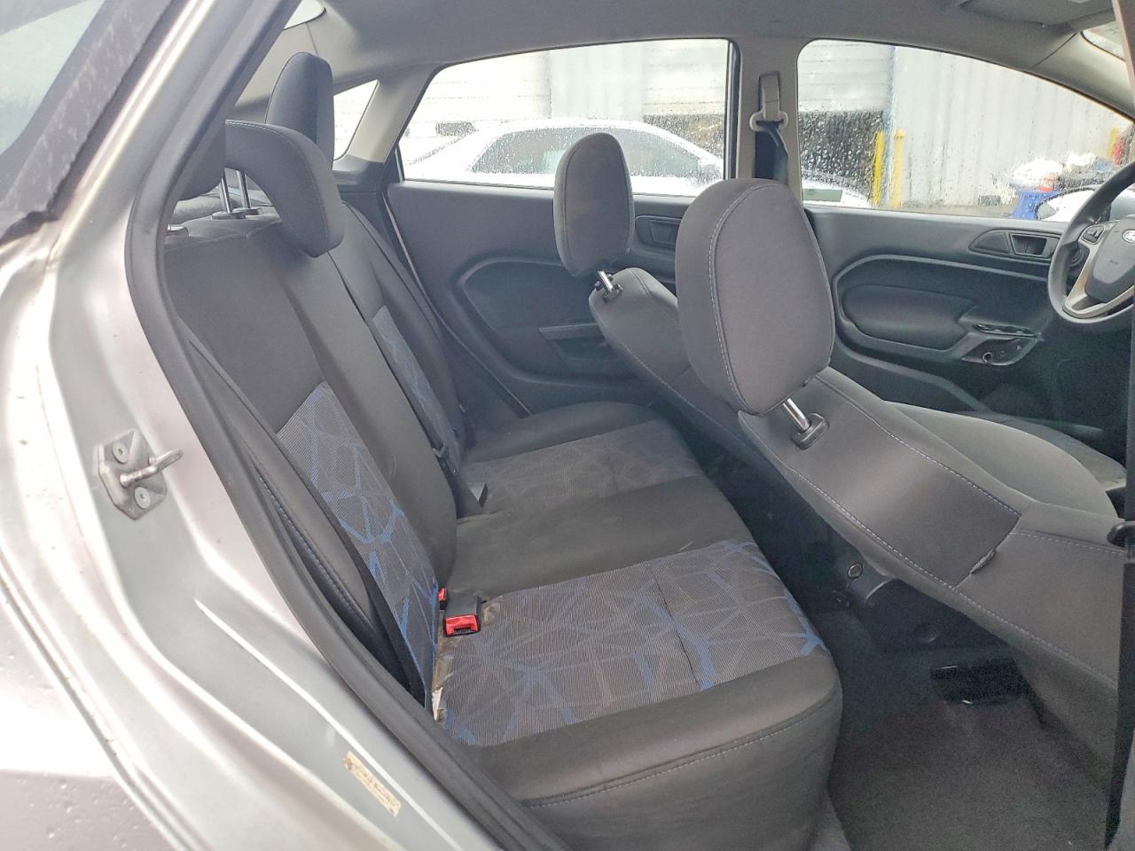 2012 FORD FIESTA SE photo 10