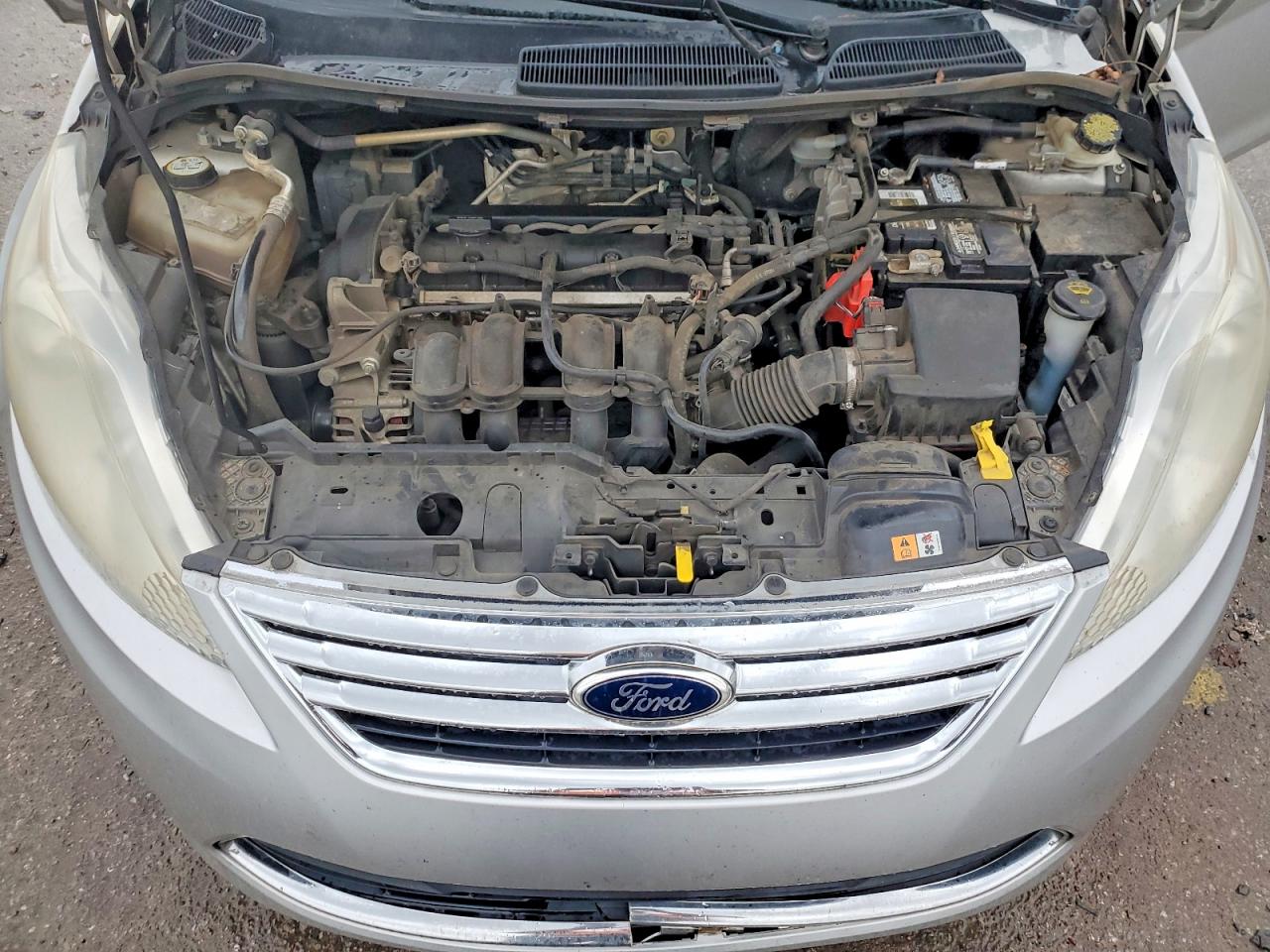 2012 FORD FIESTA SE photo 11