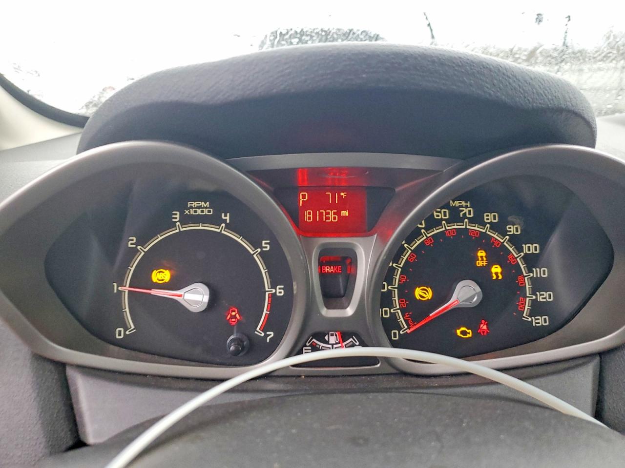2012 FORD FIESTA SE photo 9