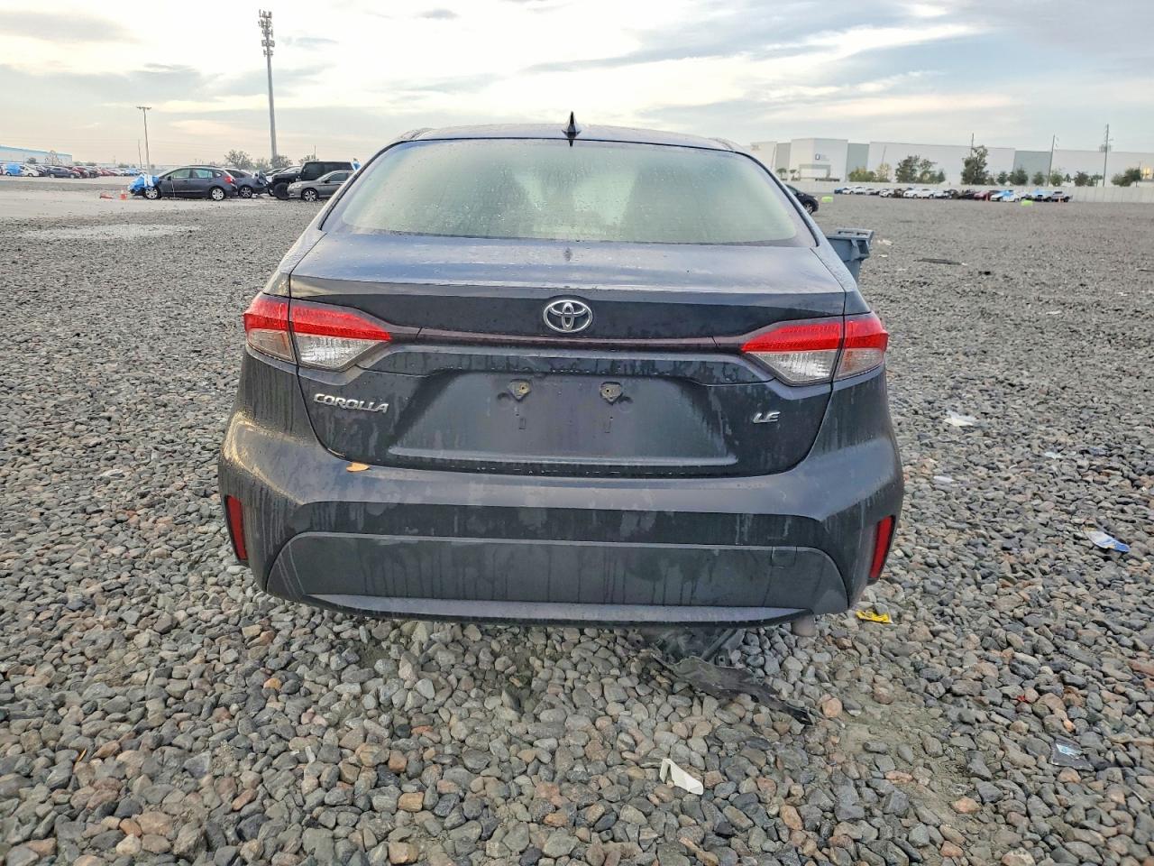 2021 TOYOTA COROLLA LE photo 6