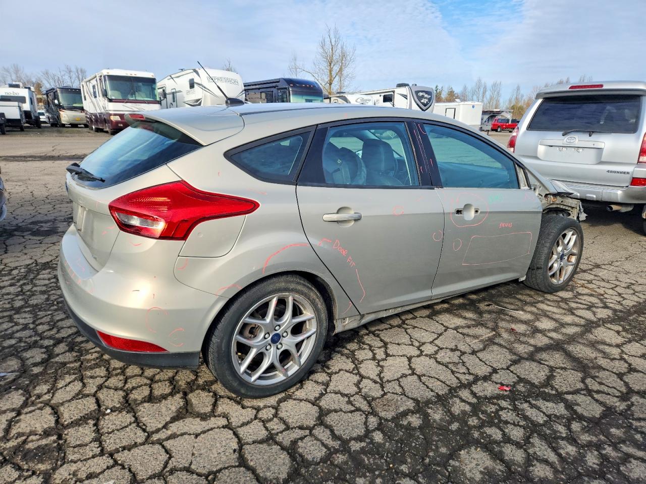 2015 FORD FOCUS SE photo 3
