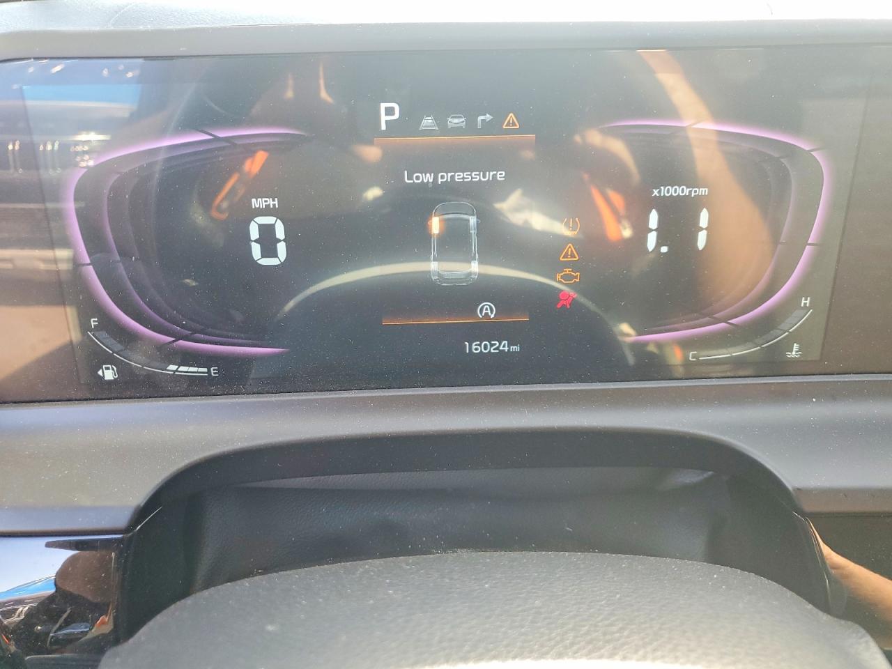 2025 KIA SELTOS S photo 9