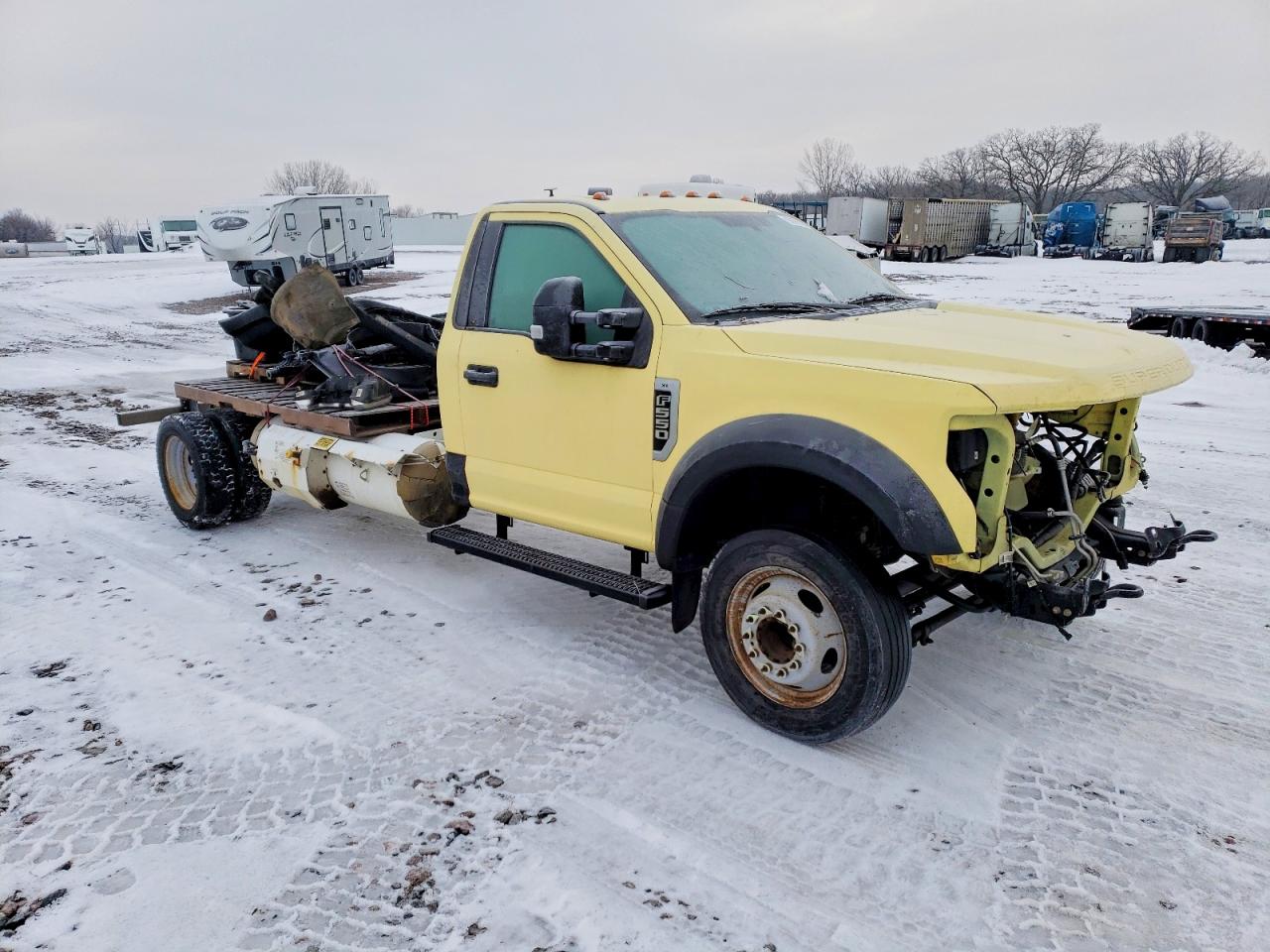 2019 FORD F550 SUPER DUTY TRUCK CAB AND CHASSIS photo 4