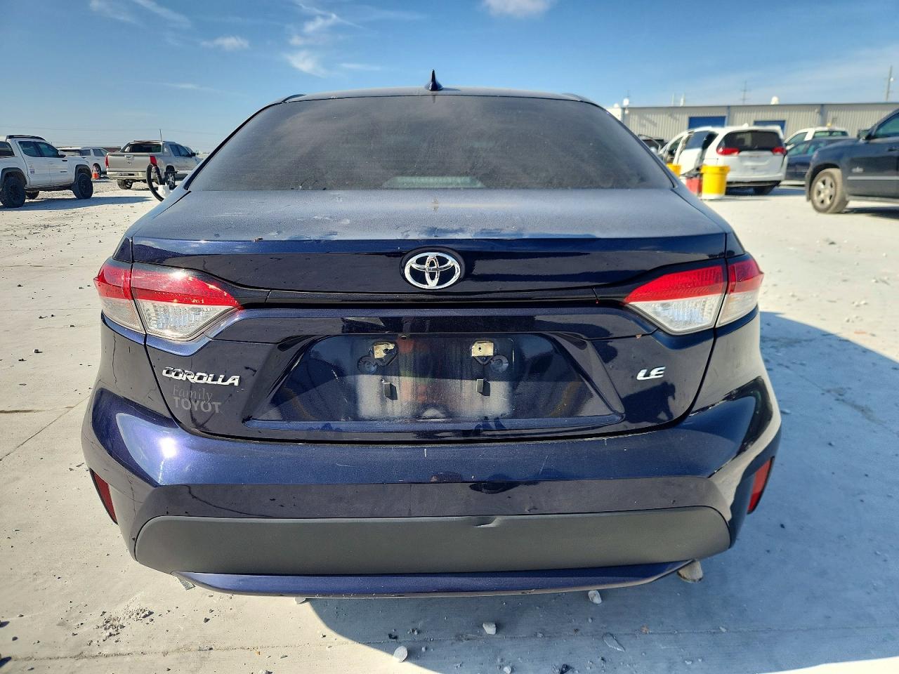 2022 TOYOTA COROLLA LE photo 6