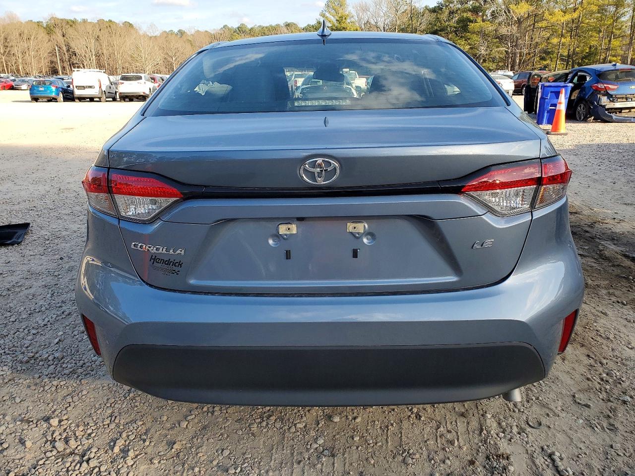 2025 TOYOTA COROLLA LE photo 6