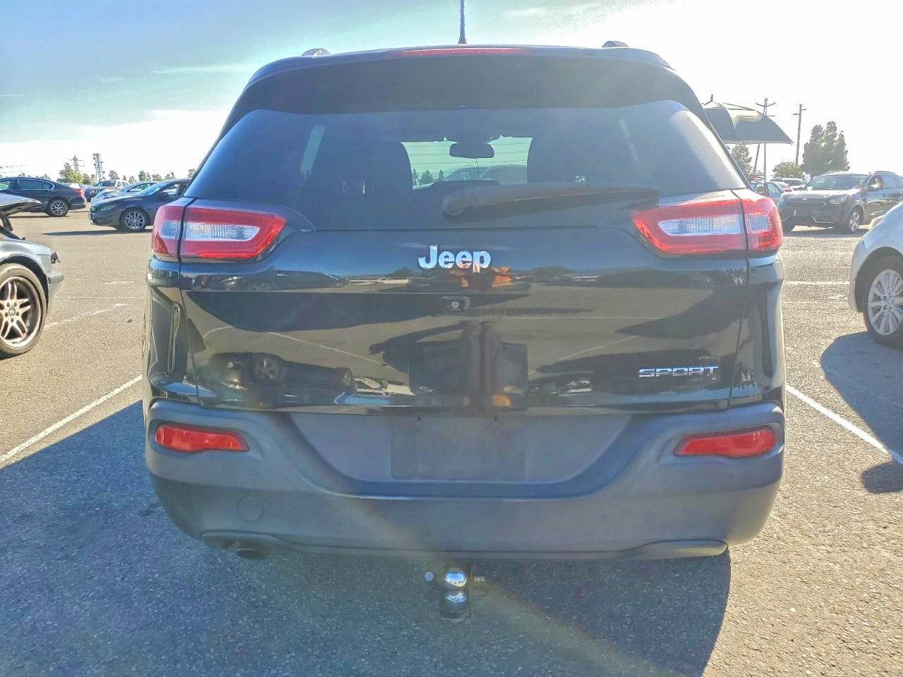 2016 JEEP CHEROKEE SPORT photo 6