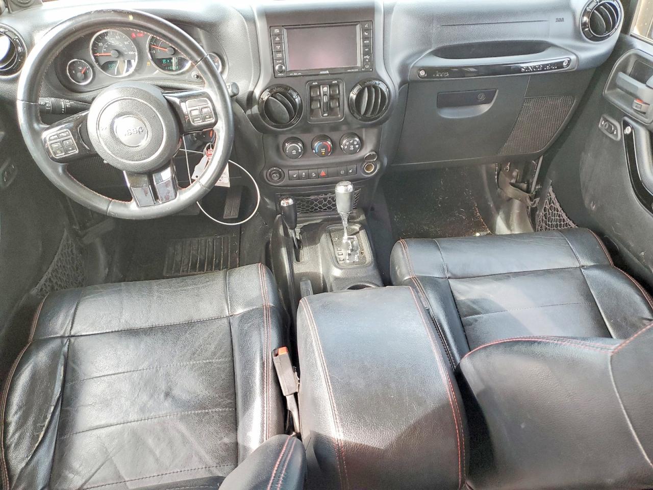 2012 JEEP WRANGLER UNLIMITED SAHARA photo 8