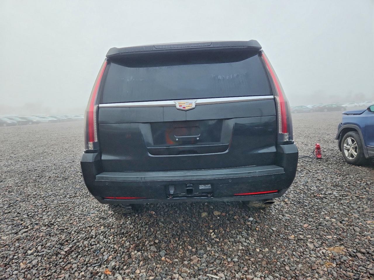 2016 CADILLAC ESCALADE ESV LUXURY photo 6