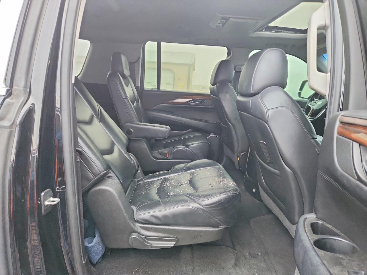 2016 CADILLAC ESCALADE ESV LUXURY photo 10