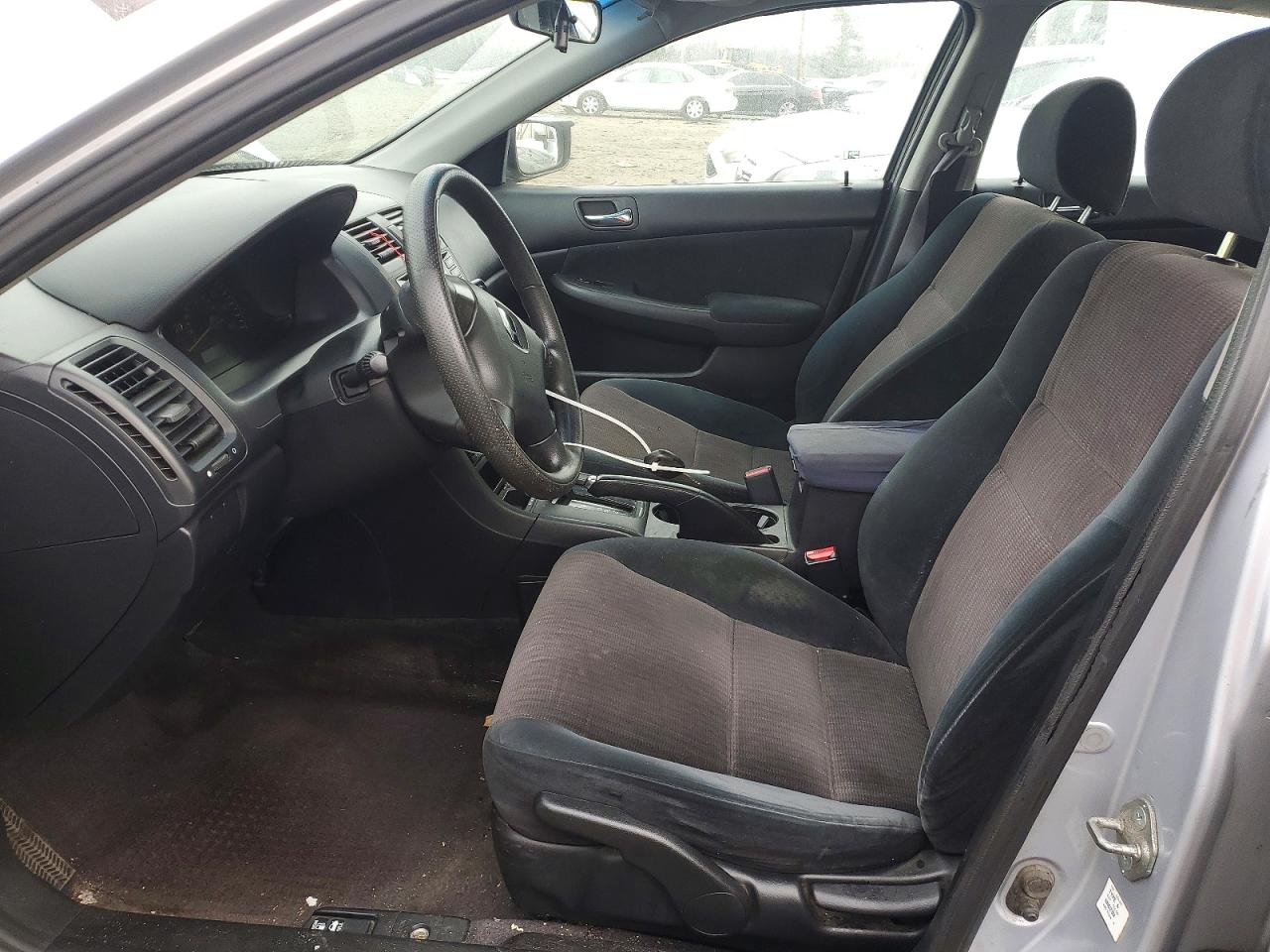 2003 HONDA ACCORD LX photo 7