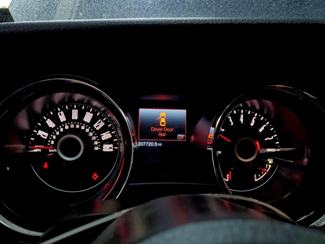 2014 FORD MUSTANG GT photo 9