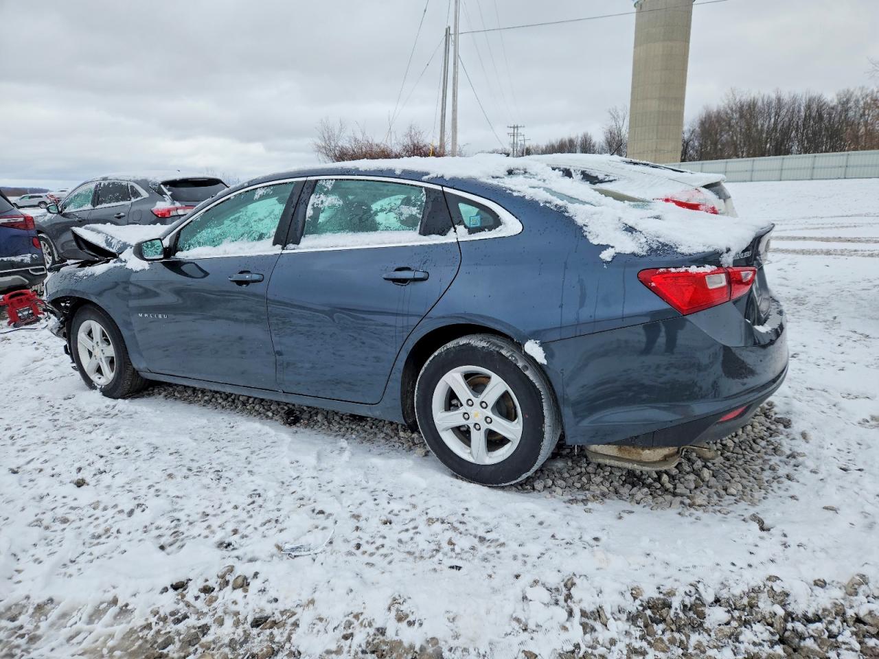2020 CHEVROLET MALIBU LS photo 4