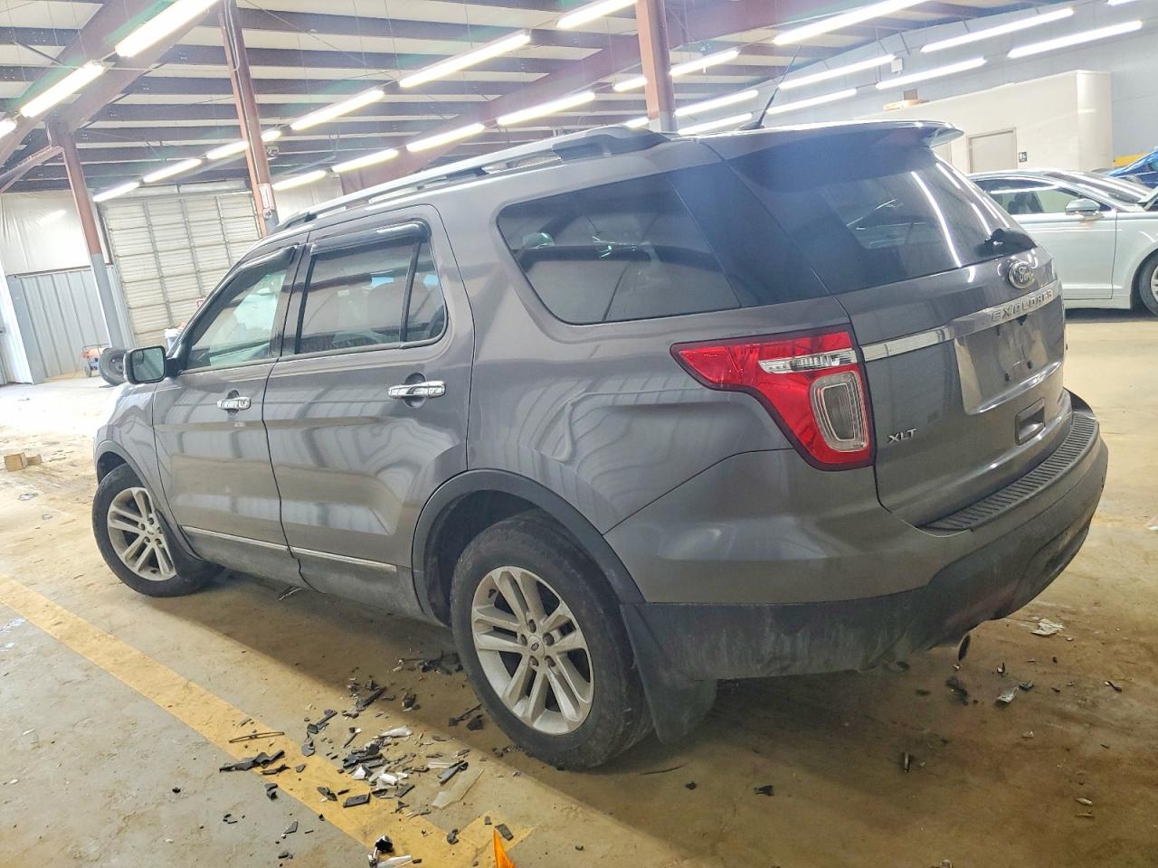2013 FORD EXPLORER XLT photo 2
