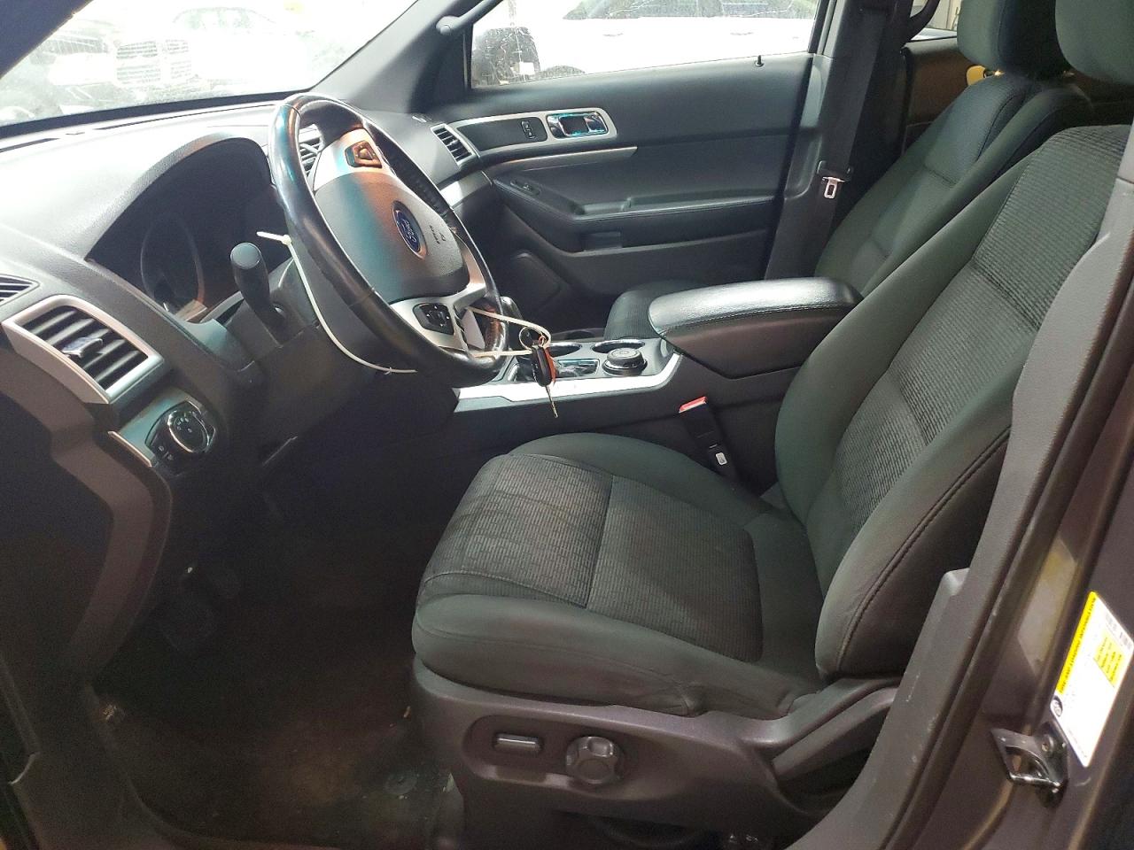 2013 FORD EXPLORER XLT photo 7