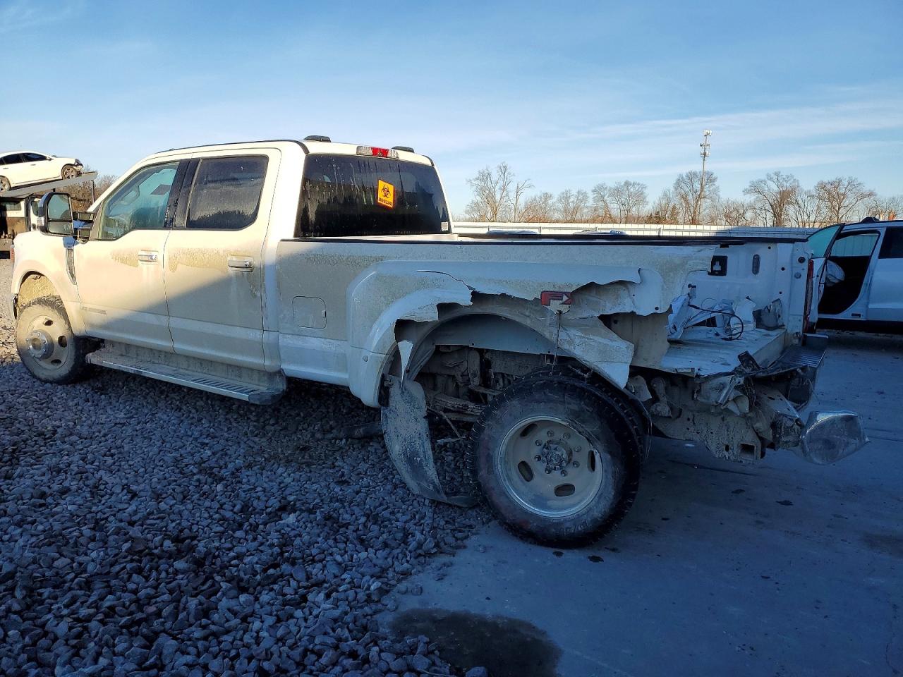 2022 FORD F350 SUPER DUTY photo 2