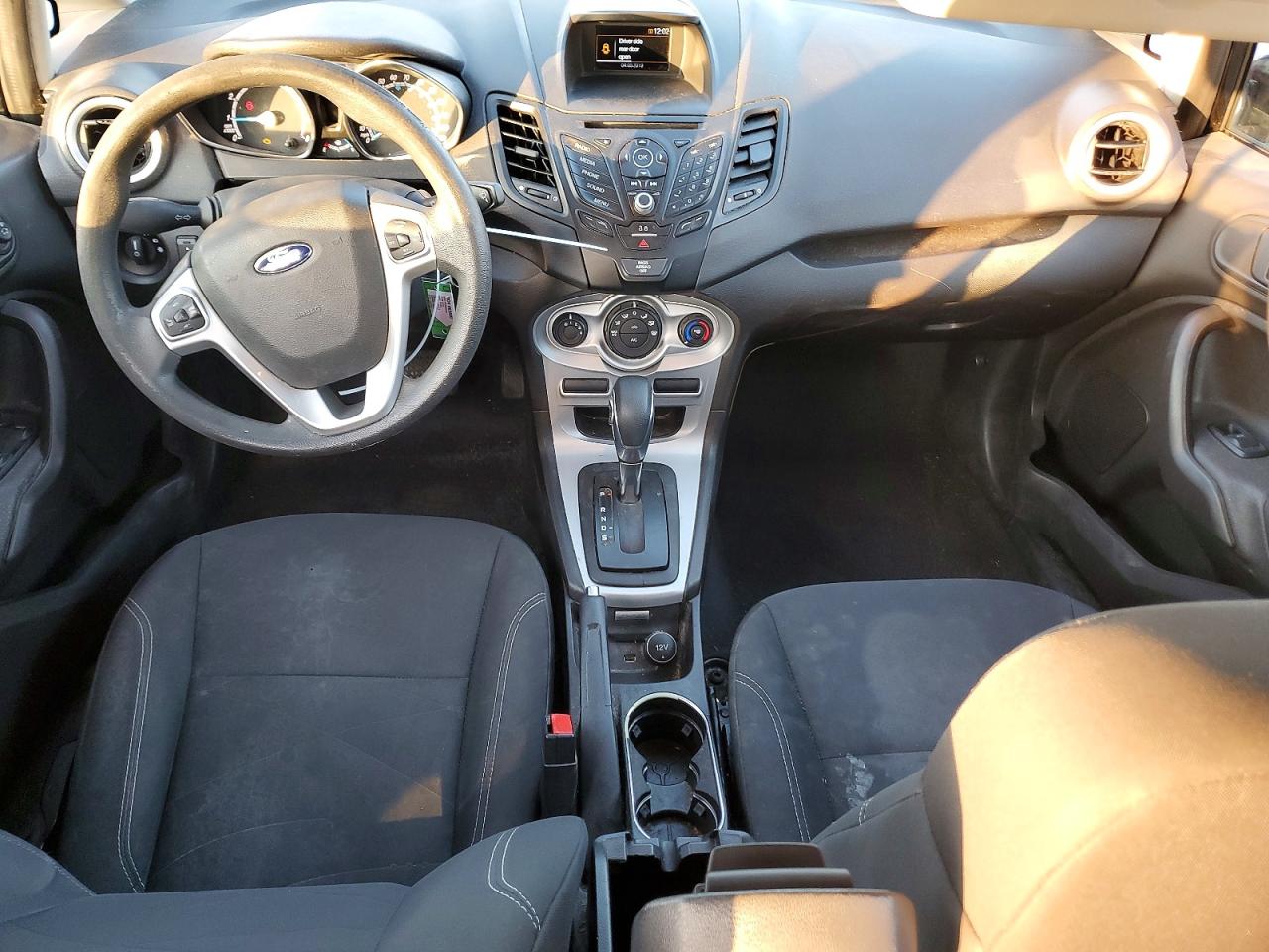 2019 FORD FIESTA SE photo 22