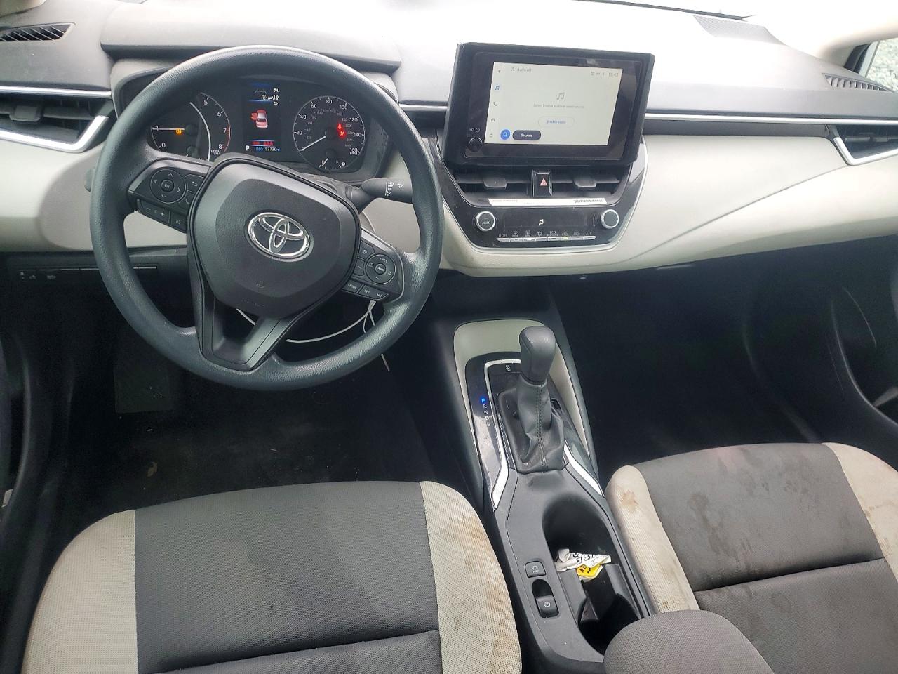 2024 TOYOTA COROLLA LE photo 8