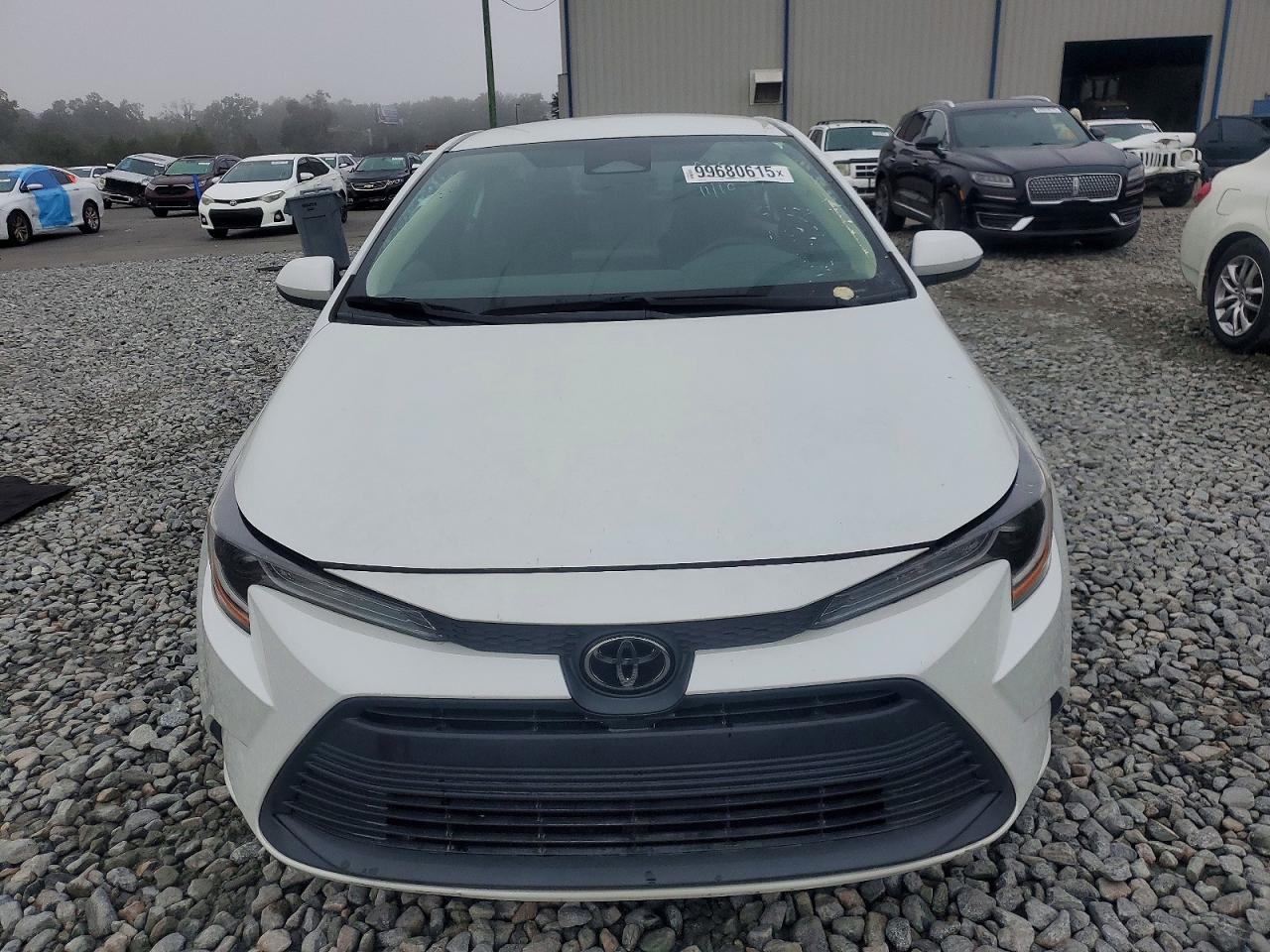 2024 TOYOTA COROLLA LE photo 5