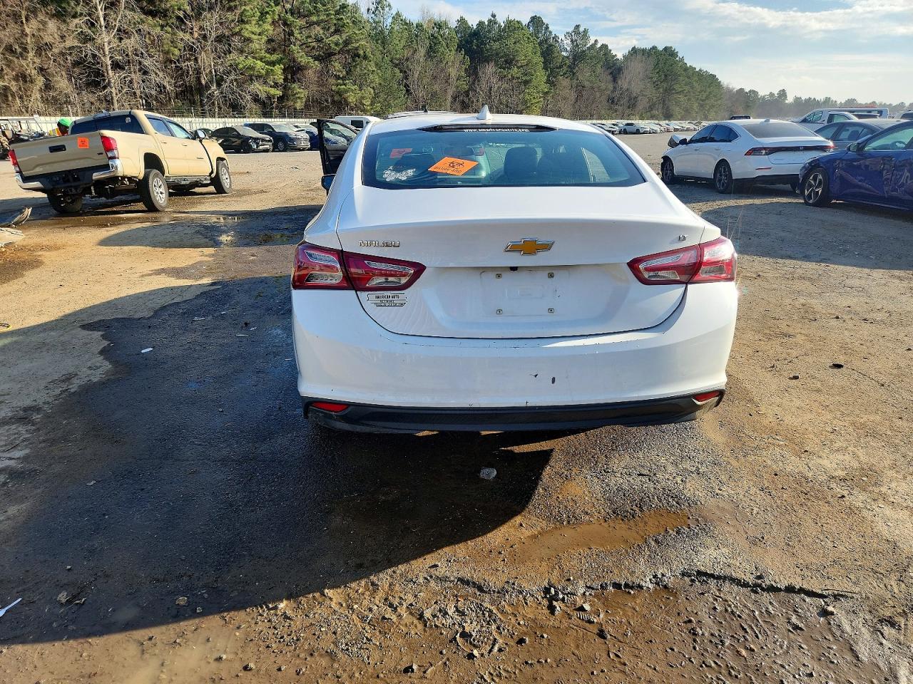 2020 CHEVROLET MALIBU LT photo 6