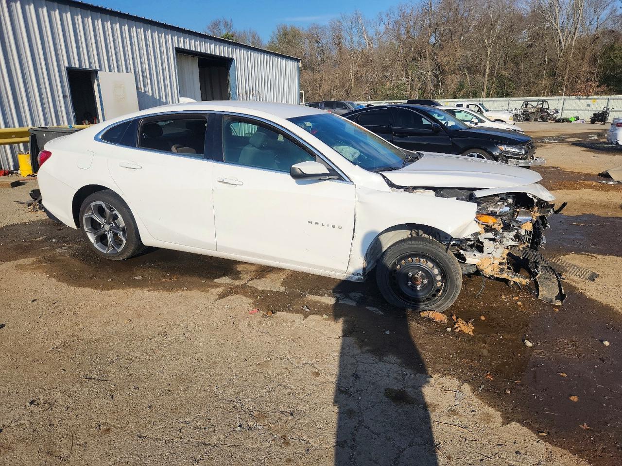 2020 CHEVROLET MALIBU LT photo 4
