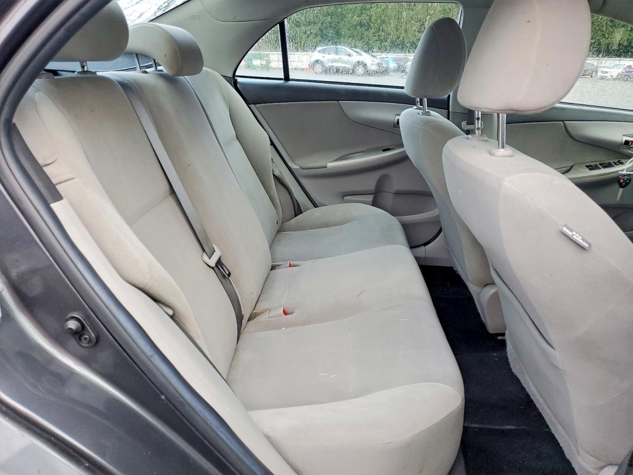 2013 TOYOTA COROLLA BASE photo 10