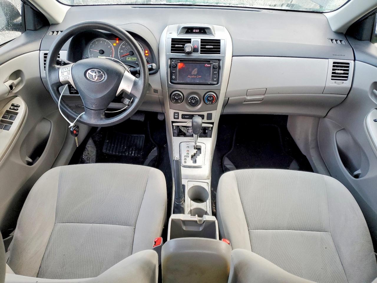 2013 TOYOTA COROLLA BASE photo 8